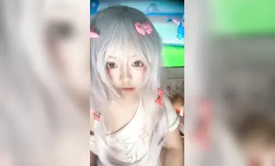 少蘿溫卿-顏值還是非常不錯的，少蘿類型的黃播，性格挺活潑可愛的，搭配各種軟妹裝，再加上尺度不低的整活能力，挺有看頭的 (40)