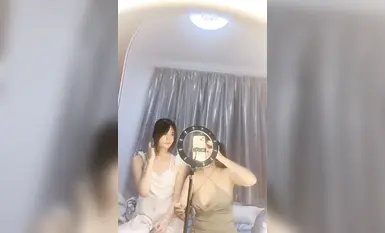 Shao Luo Wen Qing - penampilan masih sangat baik, Shao Luo jenis siaran kuning, personalitinya cukup meriah dan comel, dengan pelbagai pakaian kakak yang lembut, ditambah dengan kebolehan melakukan perkara yang tidak berskala rendah, ia cukup berbaloi unt