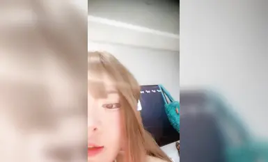 少萝温卿-颜值还是非常不错的，少萝类型的黄播，性格挺活泼可爱的，搭配各种软妹装，再加上尺度不低的整活能力，挺有看头的(52)