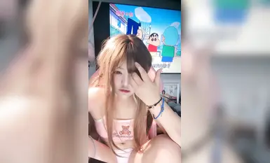 Shao Luo Wen Qing - penampilan masih sangat baik, siaran kuning jenis Shao Luo, personalitinya cukup meriah dan comel, dengan pelbagai pakaian kakak yang lembut, ditambah dengan kebolehan membuat persembahan secara langsung, ia cukup berbaloi untuk ditont