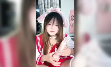 少蘿溫卿-顏值還是非常不錯的，少蘿類型的黃播，性格挺活潑可愛的，搭配各種軟妹裝，再加上尺度不低的整活能力，挺有看頭的 (87)