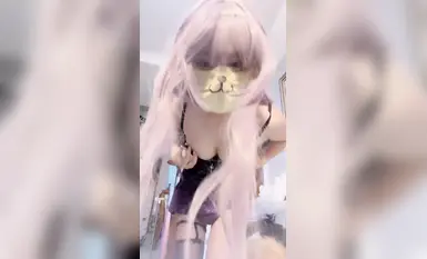 Shao Luo Wen Qing - penampilan masih sangat baik, siaran kuning jenis Shao Luo, personalitinya cukup meriah dan comel, dengan pelbagai pakaian kakak yang lembut, ditambah dengan kebolehan membuat persembahan secara langsung, ia cukup berbaloi untuk ditont