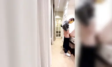 萬人崇拜大神 多人淫亂party,戶外 母狗般調教 第二彈  (3)