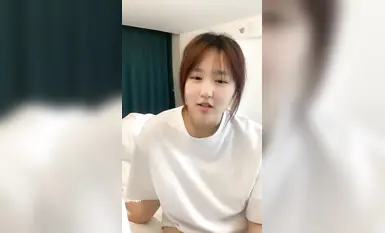 可爱学生，巨乳肥臀【奈奈酱】啪啪自慰~超过瘾~！ -1