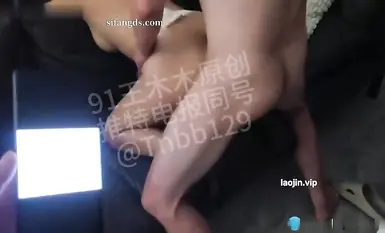 給老婆約了個單男，淫婦很滿意，被操的嗷嗷叫個不停，喜歡給老公戴綠帽-1
