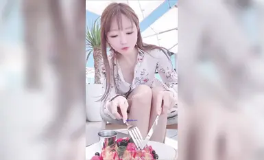 yui_peachpie 大眼萌妹子 島國貨人嫩身材好 各種道具自慰噴水 雙人啪啪花式操逼 (4)