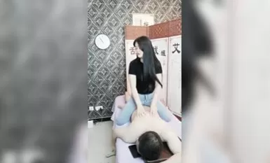 漂亮小少妇，风情万种超有女人味，肤白貌美，这么骚勾引得大哥性趣盎然开干，激情刺激香艳