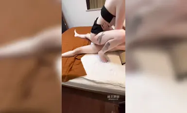 顶级百人斩约炮大神皓文原创约操高颜值蜜桃臀女大学生，精神小妹，调教深喉口交，无套内射猛插，爽到高潮抽搐翻白眼(2)