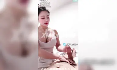 "Edisi Harian Pasangan" Xi Mengyao adalah ketika dia sedang tertidur apabila Yaoyao membangunkannya. Dia tidak jujur walaupun dia datang haid.