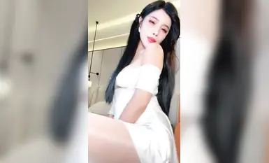 【白曦】高価値女神、極上ボディ、白虎の柔らかいおまんこ、小道具をおまんこに挿入、オナニー潮吹き（22）