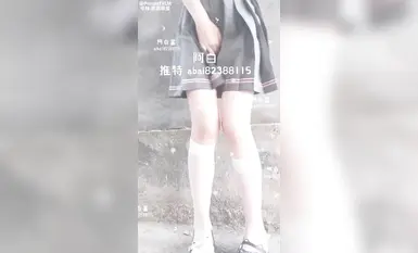 Đi tiểu khắp nơi, cô bé học trò ngây thơ Abai Loli học theo chú chó con đi tiểu khi đang đi bộ ~ dù có dễ thương đến đâu thì đây vẫn là chú chó thích đi tiểu khắp nơi (1)