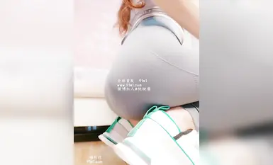 極品福利姬 桃桃醬 _休閑瑜伽運動套裝