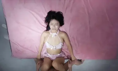 渣男探花_爆操日本留學生享受跪式服務為國爭光，最後受不了了！