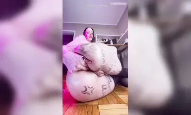 OF_巨乳肥臀_Yoursexwife_黑絲幻龍白漿自慰痙攣噴水