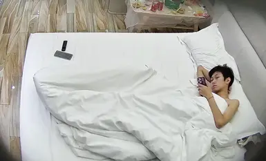 [หลุดโรงแรม] คู่รักหนุ่มสาวพักอยู่สองวัน แต่ชายหนุ่มไม่ยอมลุกจากเตียง จิมิของสาวสวยแทบจะชาไปหมดจากการถูกเย็ด เขาดูดหน้าอกเธอ ล้วงนิ้วจิมิเธอ และจับขาเรียวยาวของเธอไว้ เขาไม่เคยพอเลย (2)