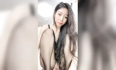 [เปียก] หมาตัวเมียขาเรียวยาวสุดขีดเลียกางเกงในส้นสูงเสียบโซ่ (37)