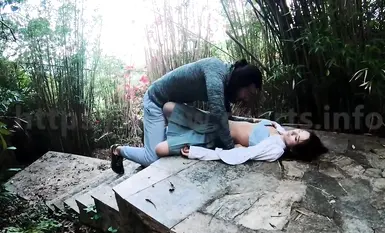 Người hâm mộ câu chuyện footjob kiểm soát chân chơi trò đuổi bắt