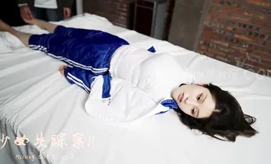 Ang mga tagahanga ng footjob-story ay naglalaro ng sneak