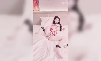 วิดีโอสวัสดิการเดือนกันยายนของต้าจี๋ที่สมจริง [Bai Xi] หุ่นปีศาจถุงน่องมันวาวเสือขาวสวยงามมีความสุขทางปากพุ่งออกมา (5)