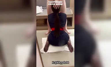 推特新晉泡良大神『kkyyds98(KK)』長腿翹臀女神 開叉小內內色慾滿滿 從黑絲到光溜溜一絲不掛 操的小逼直流淫水