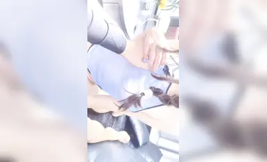 [Original na unang release] Aiwei AV Hanshuai-sumilip sa malaking dibdib na pinsan na nagpapalit ng damit, pinsan na nakasuot ng sexy na damit-panloob ay malibog, titjob at oral sex, at pagkatapos ay manliligaw mula sa likod