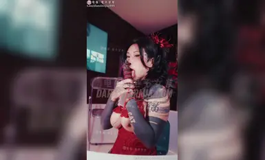 Onlyfans Gao Qiaoyoumei [Big Movie Unlocked], "Under the photographer's gaze, I was too embarrassed to climax, and I only released it secretly after he left"