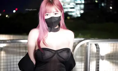 小小Q最新《羞恥露出》LED項圈黑色透視洋裝 街道極限露出