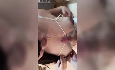 สาวอวบสุดเซ็กซี่ อกใหญ่สุดๆ และก้นอวบๆ สองสาวผลัดกันสอดใส่ ก้นหยักนี่เร้าใจสุดๆ (2)