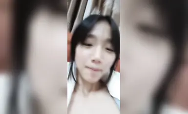 邻家学妹和线上男友视频，美乳嫩穴白虎自慰(6)