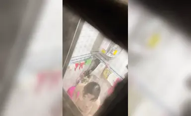 偷拍朋友妹妹洗澡5