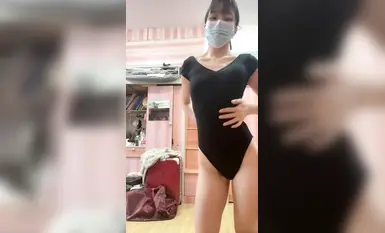 美しいダンス生徒と彼女のシュガーダディの秘密。その対比は衝撃的だ。(3)