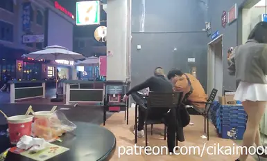 天花板露出狂人御姐【cikaimoon】最新作品完整版时长，人前全裸协闺蜜乡间城市各种露出(3)