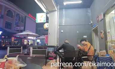 天花板露出狂人御姐【cikaimoon】最新作品完整版时长，人前全裸协闺蜜乡间城市各种露出(3)