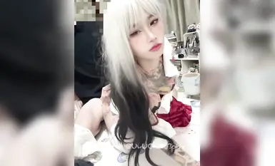 Chiến binh Rune Ahri bị ghim vào ghế và bị xâm nhập từ phía sau, cặp mông săn chắc, đôi chân thon thả, vóc dáng tuyệt đẹp và thân hình hoàn hảo đến mức bùng nổ của cô bị cưỡng hiếp cho đến khi đôi chân cô yếu đi (3).