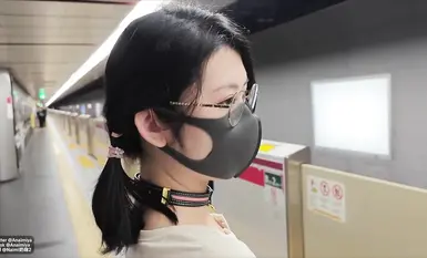 naimi奶咪_接受金主的任務,不穿內衣逛街,去到玩物店挑選道具,買回來任由金主爸爸玩弄