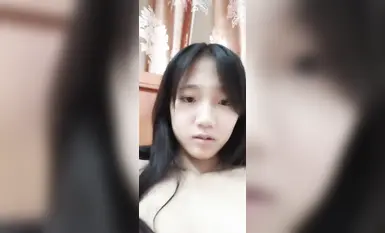 長的很萌的鄰家學妹和線上男友1v1，美乳嫩穴多水，虛擬造愛，線上調教，反差阿黑顏 (7)