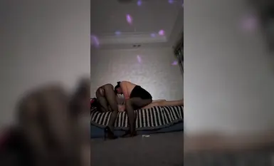 娼子姐（姐子叔母）×ツイッター小彤19cm巨根熟女が黒ストッキングで二穴挿入して精子を搾り取る