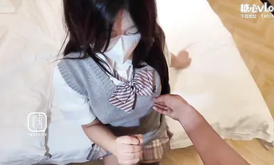 苗季小梧【無防備な性交】ネットユーザーを誘惑してゲームスキンを入手、コンドームなしで自ら膣に精液を注入