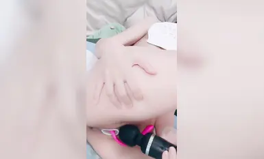 Dòng tương phản trà xanh ngoan ngoãn và ngọt ngào, sử dụng nhiều đạo cụ khác nhau để đẩy và thủ dâm, lên đỉnh và xuất tinh (2)