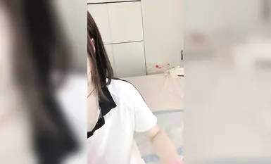 Hinatak ng isang top school beauty ang kanyang matalik na kaibigan sa isang brothel para sa dual cultivation [1 point loli] Ganap na binuksan ng dalawang diyosa ang sukat, ang kanilang itim na medyas at malambot na mga butas ay masyadong kapansin-pansin, 