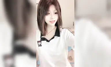 Hinatak ng isang top school beauty ang kanyang matalik na kaibigan sa isang brothel para sa dual cultivation [1 point loli] Ganap na binuksan ng dalawang diyosa ang sukat, ang kanilang itim na medyas at malambot na mga butas ay masyadong kapansin-pansin, 