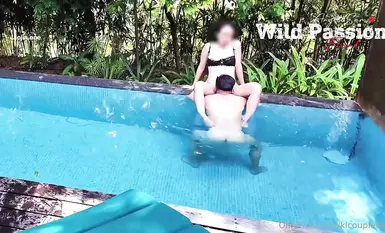 Latest October 2025: The "Wife-Cheating Master" [Love-Playing Couple @KLcouple6699] [Wild Love] – A passionate, wet encounter by the pool, amidst the sounds of nature and the whispers of passersby.