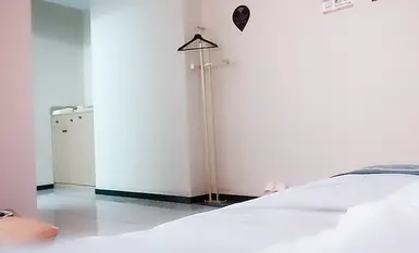 【秦少會所探花】25.10.28 偷拍 真實攻略 會所女技師打飛機 (2)