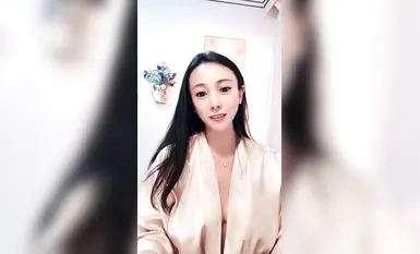 女人味十足，長發氣質御姐【豆奶泡泡花】身材太炸裂了，表裡不一道具自慰，又騷又反差 (5)