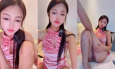 The incredibly pure and innocent-looking girl, [Sweetheart Baby], looks absolutely gorgeous while sucking a dick! Her perfect figure with a prominent bust and buttocks makes her an ideal sex machine! She's having an unprotected, wildly cumming until she's in heaven (16)