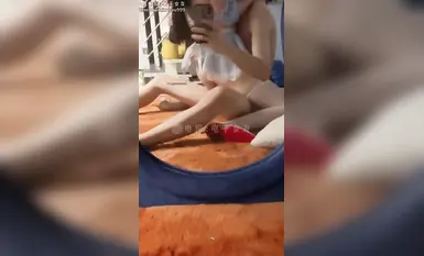 Koleksi pelbagai teman wanita amatur bermain PUBG dan melakukan hubungan seks (23)