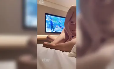 弥川湖北黄石小母狗，在武汉读职校跟所谓的男友各种抽插。