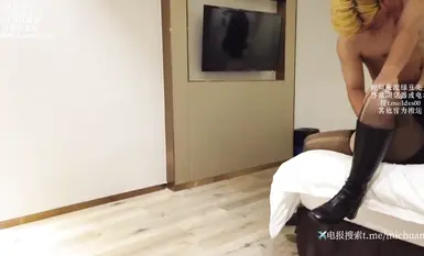 彌川_長沙農校騷蹄子，很愛攀比，又愛裝逼，男友本來就沒把她當回事，直接把片源全部賣了。