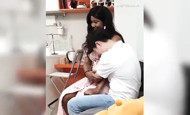 Maklumat kebocoran mewah menjadi tular dalam talian: Encik Jin, seorang yang mahir dalam rayuan, berhubung dengan Jennifer, seorang pelajar pertukaran Afrika-Amerika, dan menawan seorang wanita kulit hitam dengan zakarnya yang besar 2_