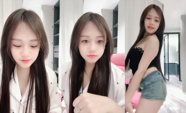 Vixen yang menggoda, seorang wanita muda berpayudara tinggi, kecantikan berpayudara besar semulajadi dengan wajah muda, payudara lembut dan vulva yang cantik. (6)